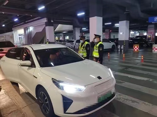 市365玩球平台_365彩票怎么买平局_上海365彩票综合执法支队组织开展客运市场专项整治行动